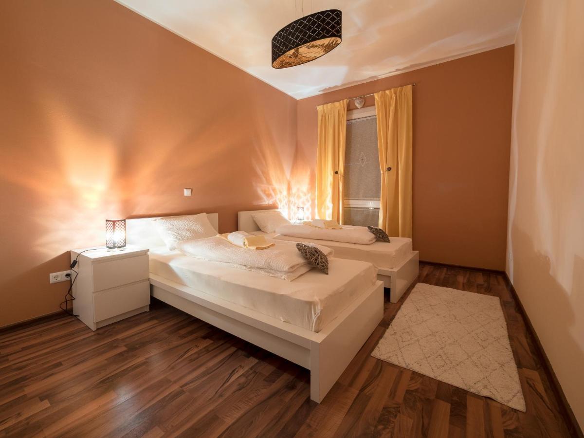Vila Bovec Sunrise Apartment With Balcony Bagian luar foto